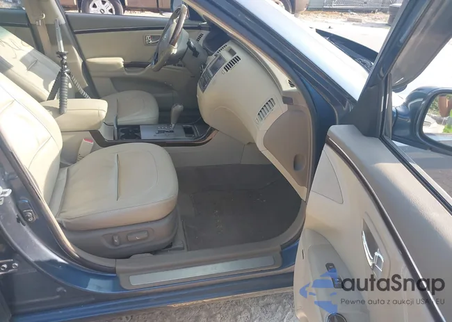 KMHFC46F09A357329: 42943627