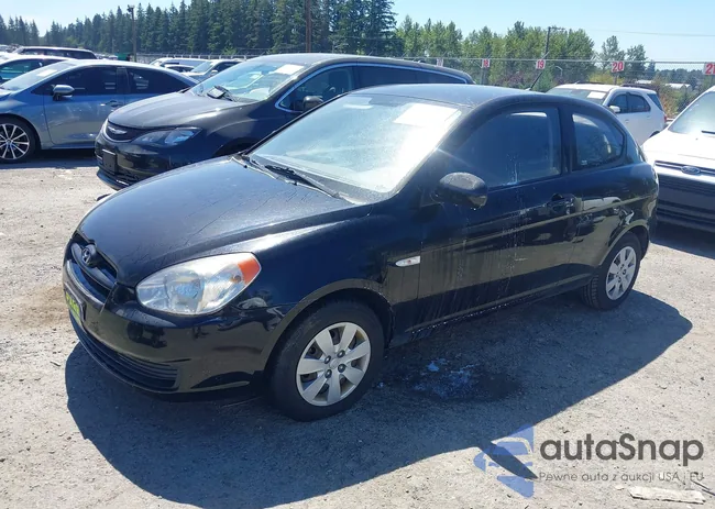 KMHCM3AC1AU176105: 42943857