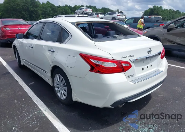 1N4AL3AP4GN392069: 42944089