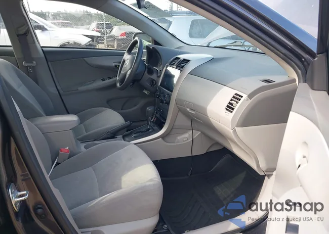 2T1BU40E89C183196: 42944098