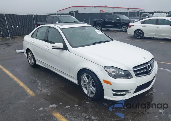 WDDGF8AB7ER303636: 42944156