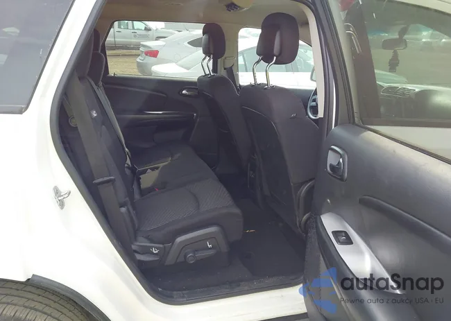 3C4PDDBG1ET143215: 42944174