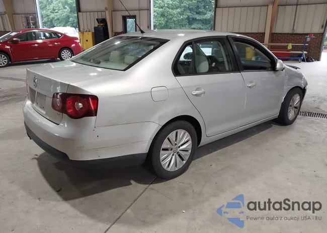 3VWAX7AJ9AM092009: 42943311