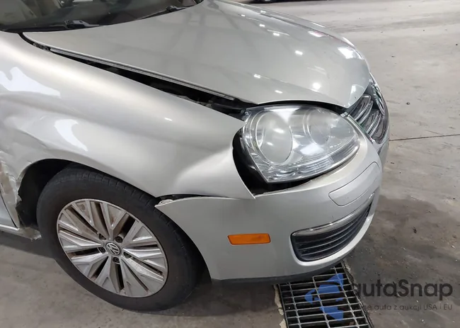 3VWAX7AJ9AM092009: 42943311