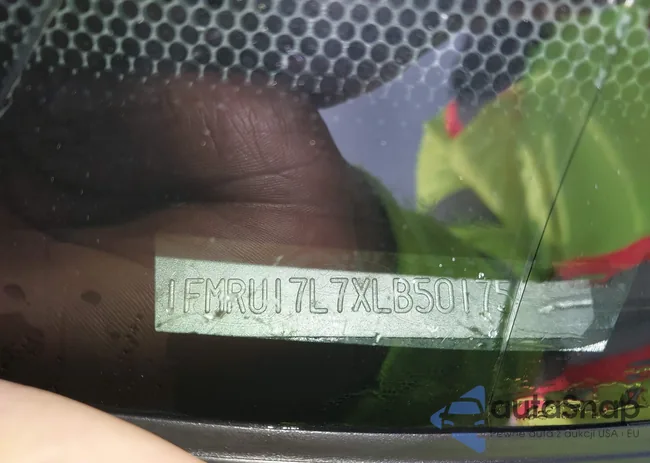 1FMRU17L7XLB50175: 42943567