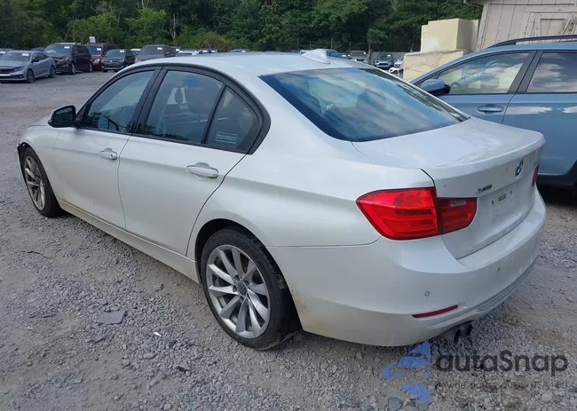 WBA3B5C58DF590508: 42943589