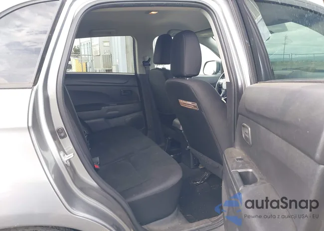 4A4AR3AU2DE021527: 42944964