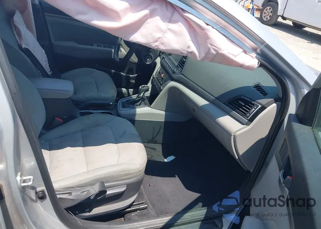 5NPD84LF1HH069750: 42944967