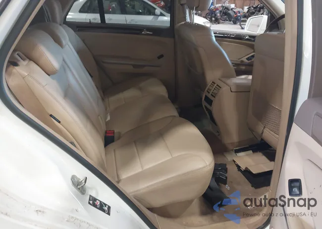 4JGBB8GBXBA670222: 42945789