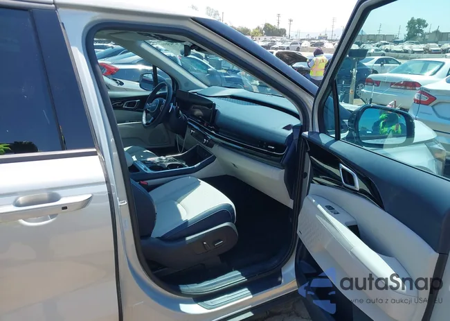 KNDNE5KA6S6033773: 42945859