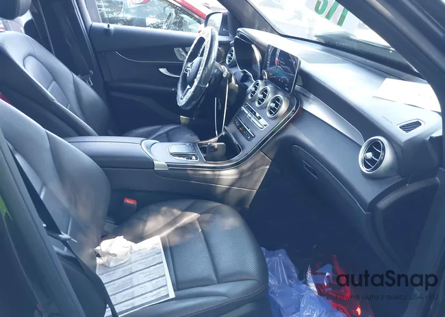 W1N0G8DB3LF860913: 42946034