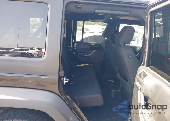 1C4HJWDG1JL855056: 42945350