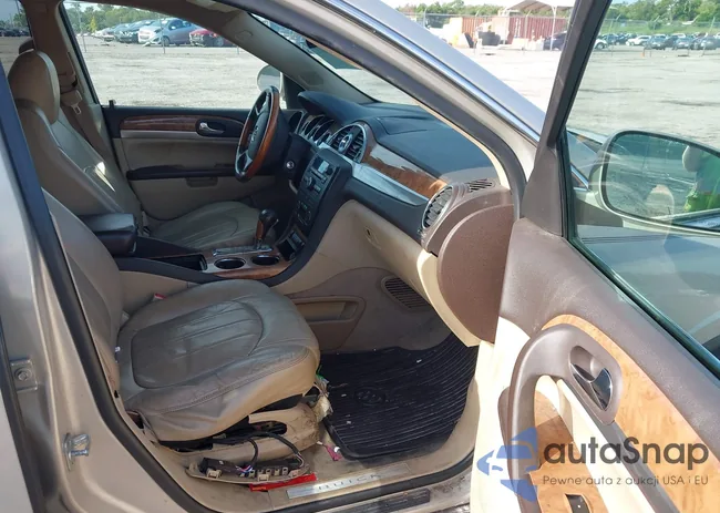 5GAKRCED6CJ301836: 42946811