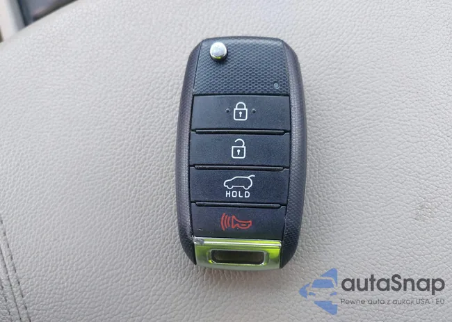 KNDMB5C14G6113888: 42946911