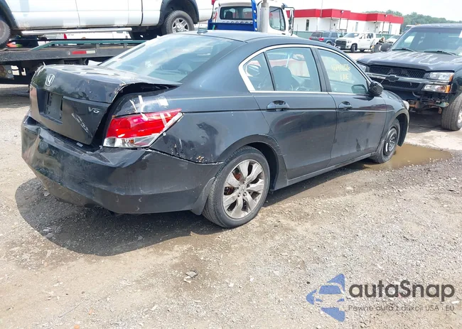 1HGCP26828A126580: 42946926