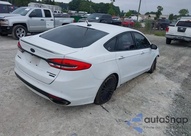 3FA6P0D95JR219705: 42946944