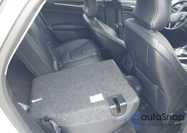 3FA6P0D95JR219705: 42946944