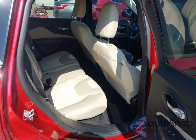 1C4PJLAB6FW611945: 42946990