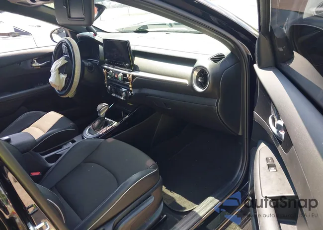 3KPF54AD3RE728713: 42947038