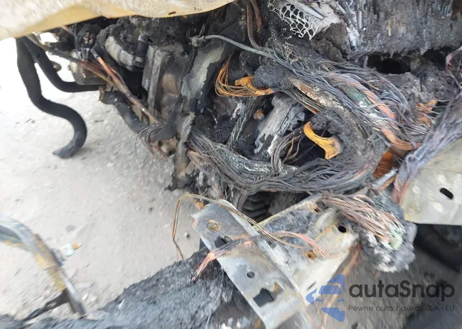 3FADP4BJ2KM107082: 42947514