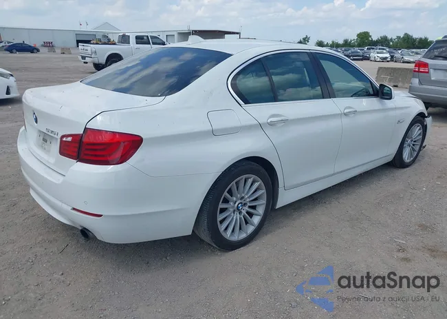 WBAFR7C54CC816838: 42947675