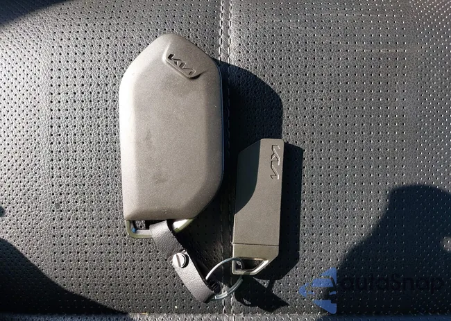 5XYP3DGC9RG480947: 42947784