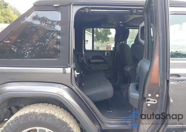 1C4HJXEG9JW116987: 42947218