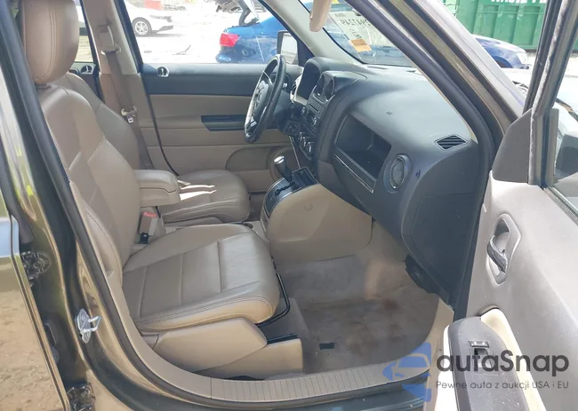 1C4NJPFA8FD427875: 42947249