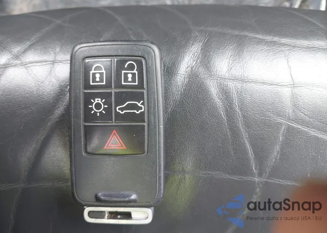 YV4BZ982681018630: 42947273