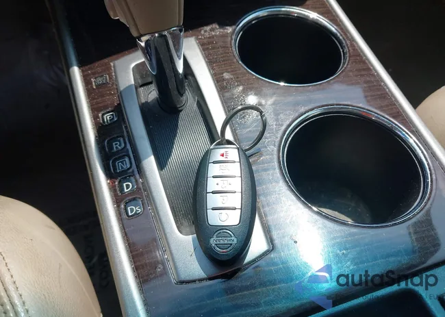 1N4AL3AP5DN456308: 42947379