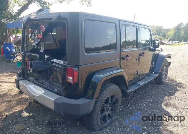 1C4BJWEG2CL243519: 42948755