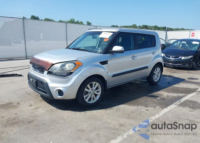 KNDJT2A61C7401773: 42948837