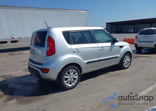 KNDJT2A61C7401773: 42948837