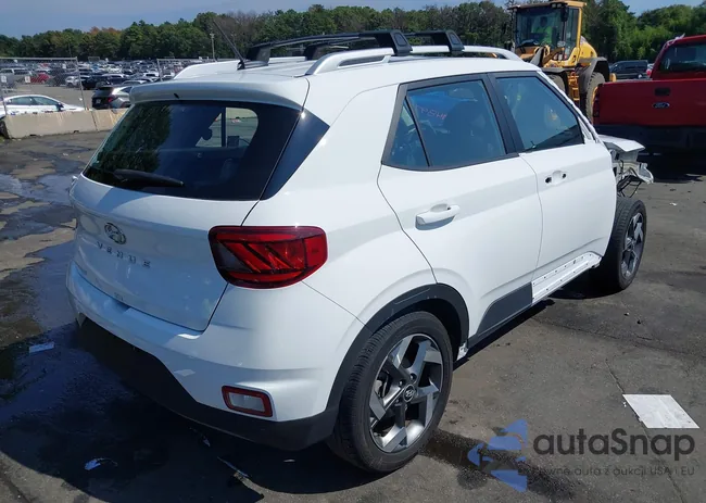 KMHRC8A37RU313764: 42948976