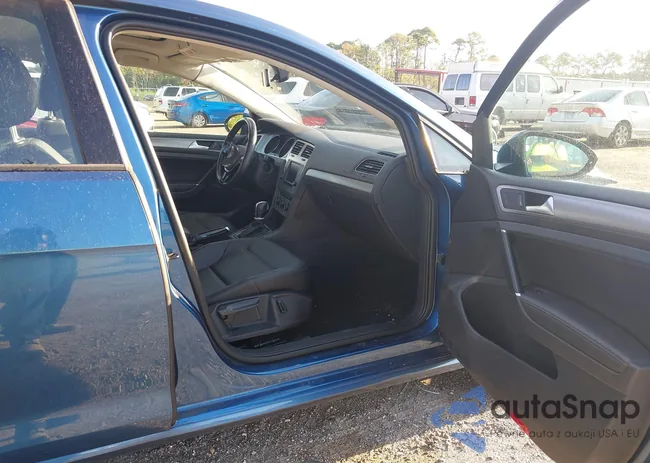 3VW217AU7HM040209: 42949084