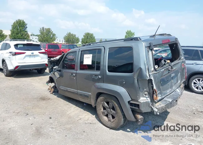 1C4PJMAK7CW154192: 42948347