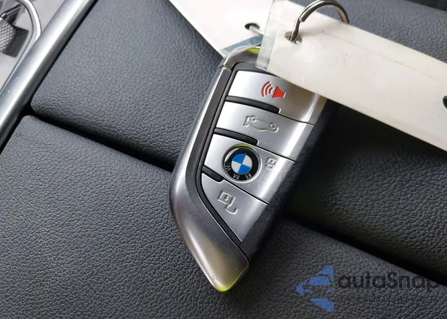 5UXCW2C08L9B60177: 42949649