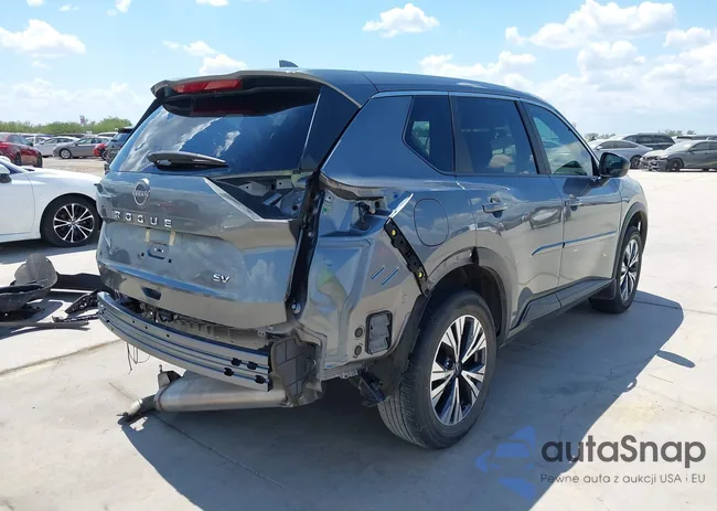 5N1BT3BA8PC761533: 42949753