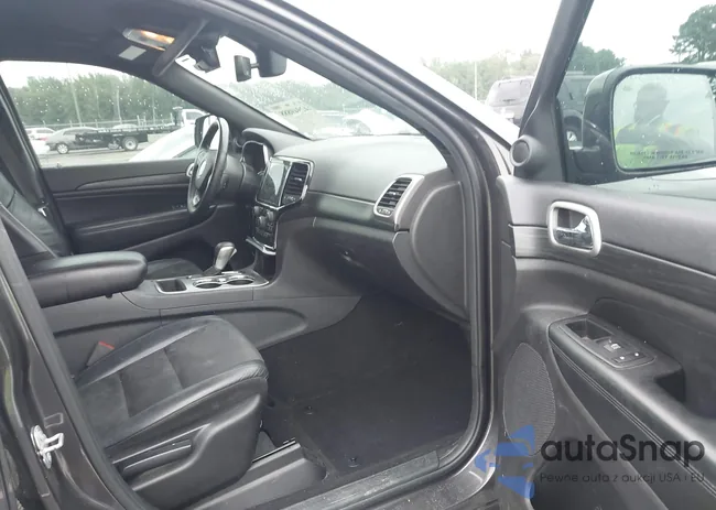 1C4RJEAG3KC699039: 42949888