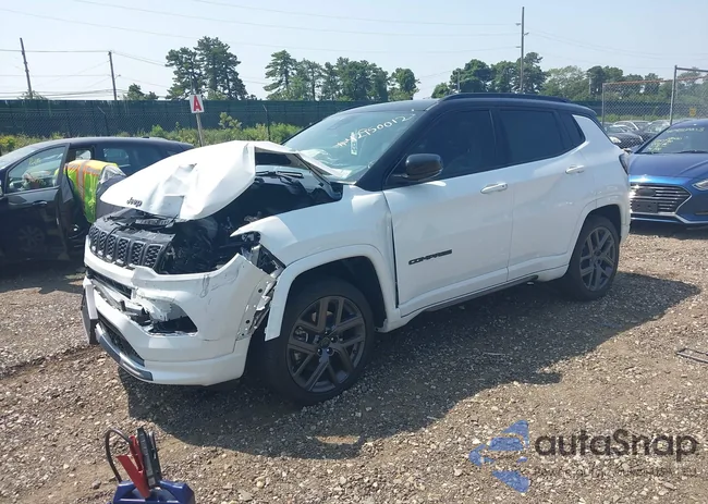 3C4NJDCN1ST514656: 42950012