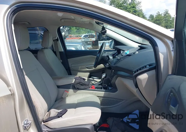 1FMCU0GD2JUA74262: 42949334