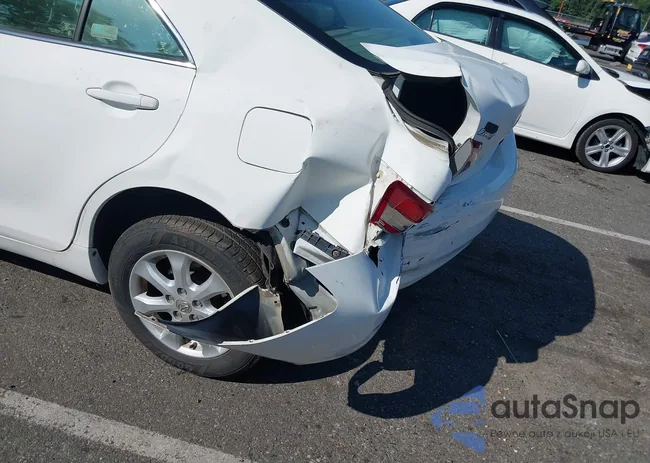 4T1BF3EK3BU686089: 42949469