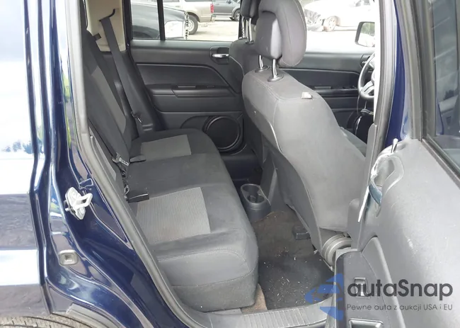 1C4NJRBB8FD147786: 42950436