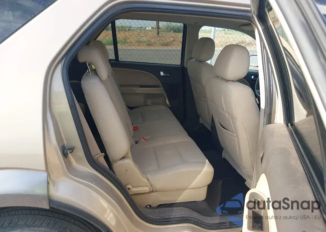 1FMDK02W88GA29208: 42950438