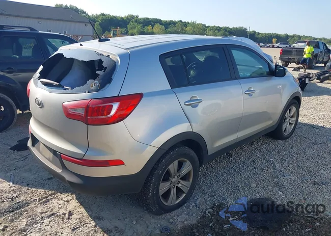 KNDPB3A2XC7267846: 42951527