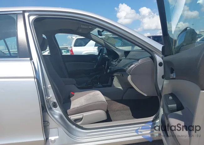 1HGCP2F31AA065006: 42951548