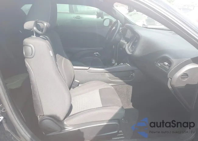 2C3CDZAG1KH711954: 42951740