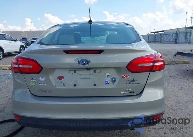 1FADP3F26FL210557: 42951815