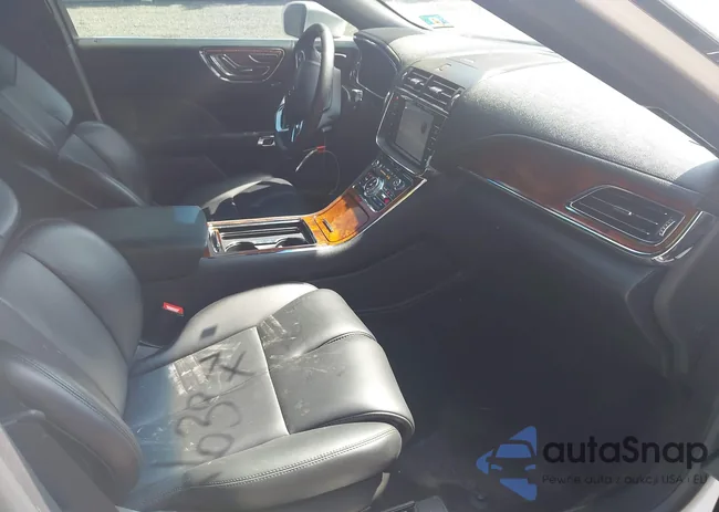 1LN6L9PK3K5612904: 42951818