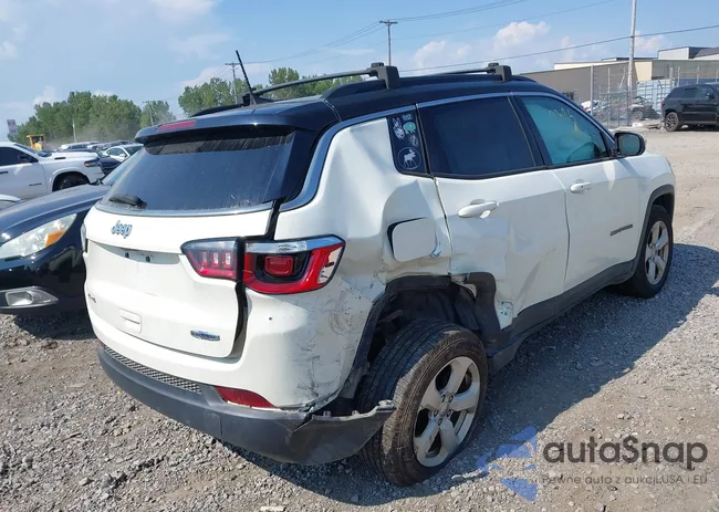 3C4NJDBB3JT115429: 42951832